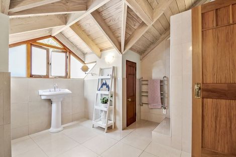 Photo of property in 9 Aotearoa Terrace, Murrays Bay, Auckland, 0630