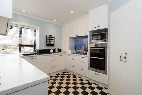 Photo of property in 16 Falcon Drive, Allenton, Ashburton, 7700