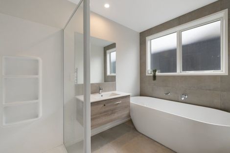 Photo of property in 9 Empire Crescent, Papamoa, 3118