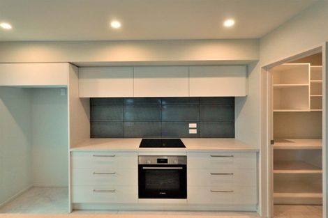 Photo of property in 2 Keeper Close, Woodend, 7610