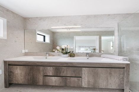 Photo of property in 1 Coppelia Avenue, Omokoroa, 3114