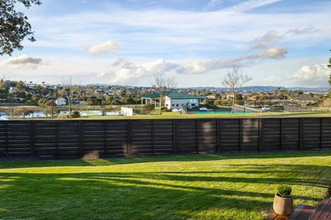 Photo of property in 22 Matisse Drive, West Harbour, Auckland, 0618