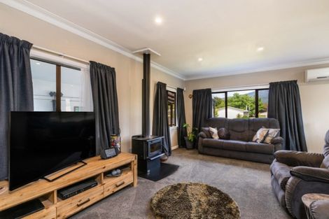 Photo of property in 19 Runuku Grove, Turangi, 3334