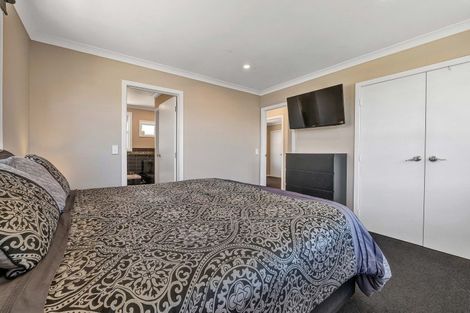 Photo of property in 63 Domett Street, Waitara, 4320