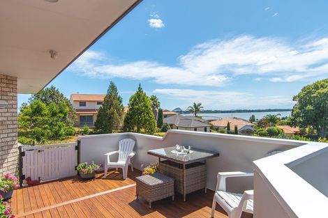 Photo of property in 15 Village Park Drive, Welcome Bay, Tauranga, 3112