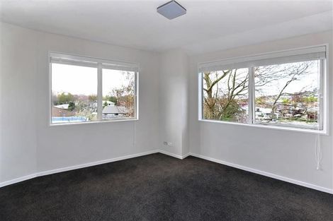 Photo of property in 4/2 Dyers Pass Road, Cashmere, Christchurch, 8022