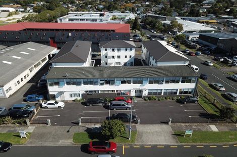 Photo of property in 3/5 Felton Mathew Avenue, St Johns, Auckland, 1072