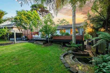 Photo of property in 96 Millbrook Road, Sunnyvale, Auckland, 0612