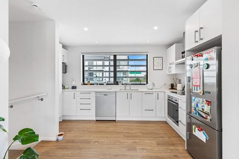 Photo of property in 9 Glenae Lane, Hobsonville, Auckland, 0618