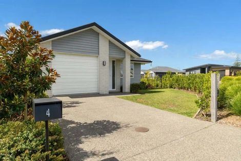 Photo of property in 4 Pioneer Crescent, Omokoroa, 3114