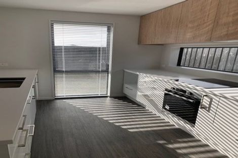 Photo of property in 127 Shillingford Boulevard, Rolleston, 7615