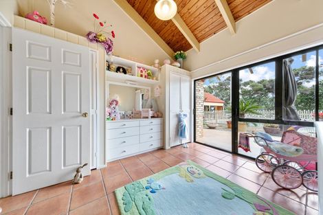 Photo of property in 20 Kingfisher Grove, Greenhithe, Auckland, 0632