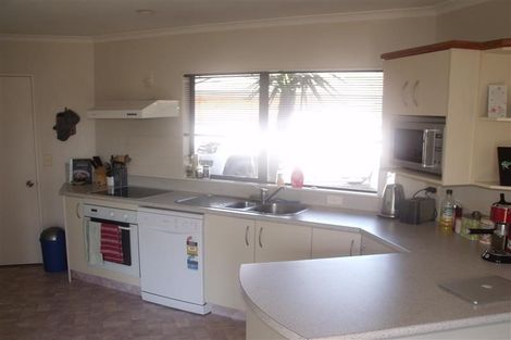 Photo of property in 3/28 Te Aute Road, Havelock North, 4130