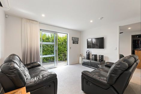 Photo of property in 36 Boocock Crescent, Orewa, 0931