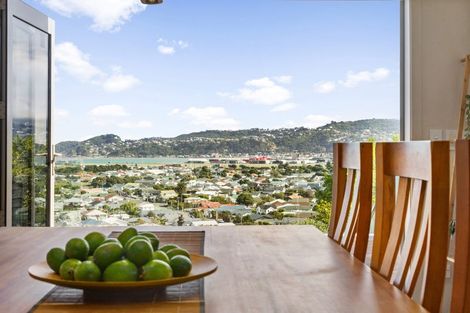 Photo of property in 142 Townsend Road, Miramar, Wellington, 6022