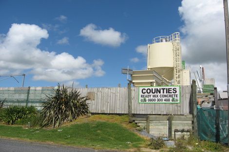 Photo of property in 197 Great South Road, Drury, 2113