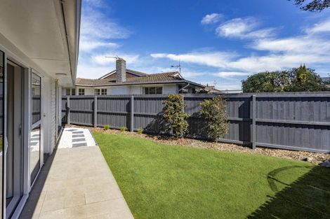 Photo of property in 2/4 Gothic Place, Ilam, Christchurch, 8041