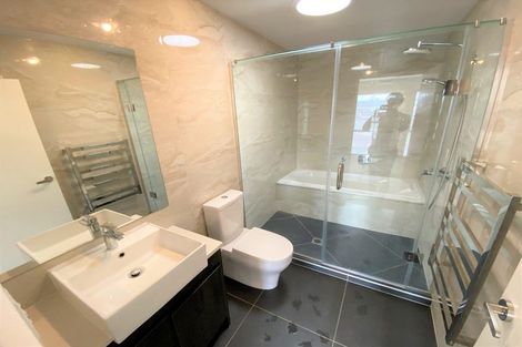 Photo of property in 7 Waru Lane, Te Atatu Peninsula, Auckland, 0610