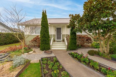 Photo of property in 8 Moorhouse Street, Waimate, 7924