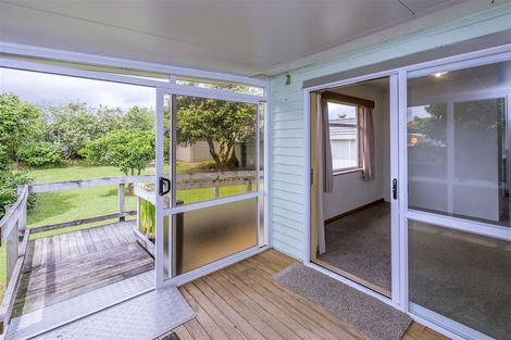 Photo of property in 154 Weraroa Road, Levin, 5510