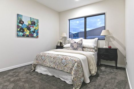 Photo of property in 40 Takurua Terrace, Orewa, 0931