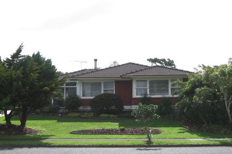 Photo of property in 30 Meadway, Sunnyhills, Auckland, 2010