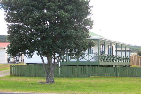Photo of property in 307 Port Road, Whangamata, 3620