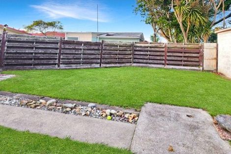 Photo of property in 8 Kimberley Grove, Westbrook, Palmerston North, 4412