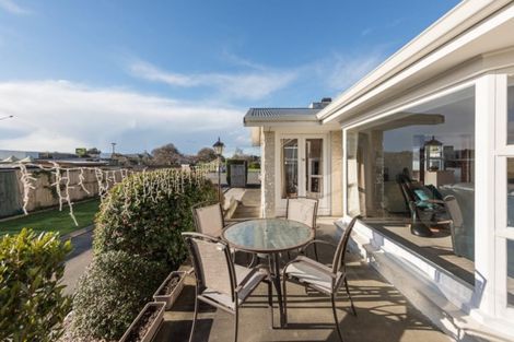 Photo of property in 1 The Drive, Richmond, 7020