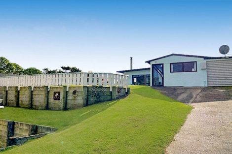 Photo of property in 15 Mack Street, Foxton Beach, Foxton, 4815