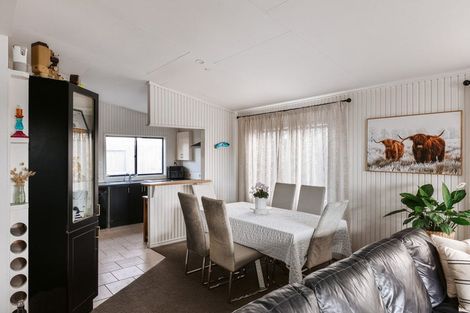 Photo of property in 728 Papamoa Beach Road, Papamoa Beach, Papamoa, 3118