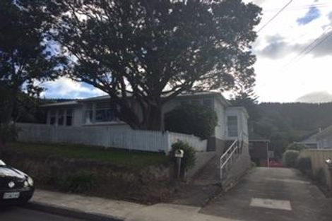 Photo of property in 26 Hampton Hill Road, Tawa, Wellington, 5028