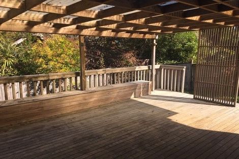 Photo of property in 1/282 East Coast Road, Forrest Hill, Auckland, 0620