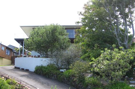 Photo of property in 13 Brigantine Drive, Beach Haven, Auckland, 0626
