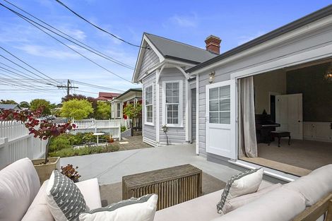 Photo of property in 60 Gover Street, New Plymouth, 4310