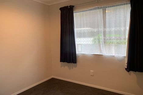 Photo of property in 2 Harold Grove, Stokes Valley, Lower Hutt, 5019