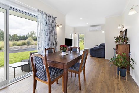 Photo of property in 672e Te Whiti Road, Te Whiti, Masterton, 5884