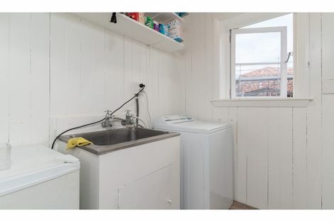 Photo of property in 2 Kawaka Street, Riccarton, Christchurch, 8041