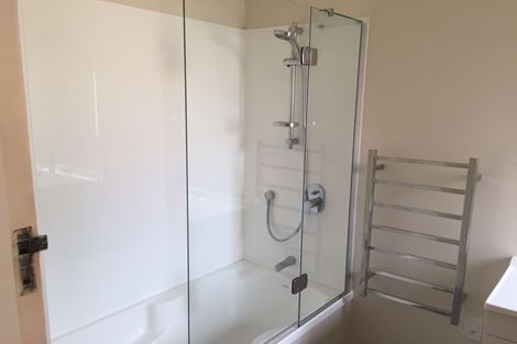 Photo of property in 2/72 Nile Road, Milford, Auckland, 0620