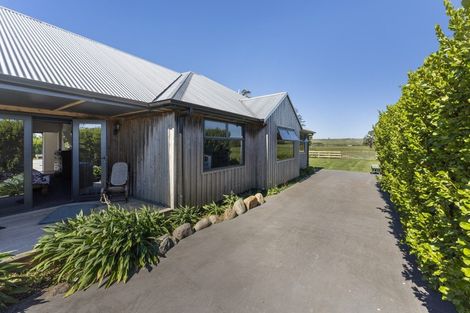 Photo of property in 294 Inland Road North, Tikorangi, Waitara, 4383