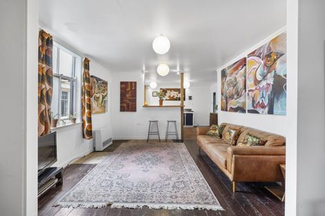 Photo of property in 96 Bridge Street, Eltham, 4322