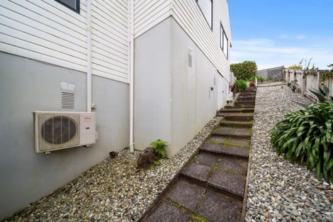 Photo of property in 97 Heta Road, Highlands Park, New Plymouth, 4312