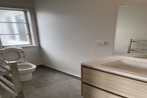 Photo of property in 7 Thornton Road, Milford, Auckland, 0620