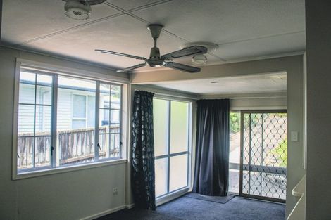 Photo of property in 5 Sullivan Avenue, Mangere Bridge, Auckland, 2022