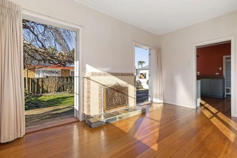 Photo of property in 12 Darley Street, Maeroa, Hamilton, 3200