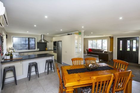 Photo of property in 15 Kirton Drive, Riverstone Terraces, Upper Hutt, 5018