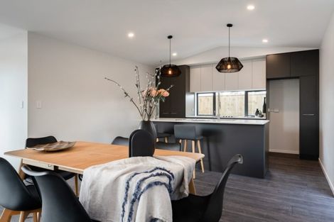 Photo of property in 53 Vinistra Road, Kumeu, 0810