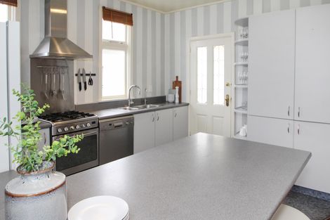 Photo of property in 48 Ure Street, South Hill, Oamaru, 9400