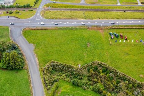 Photo of property in 3872a-b Mountain Road, Cardiff, Stratford, 4393