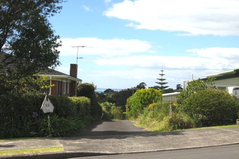 Photo of property in 8 Nigel Road, Browns Bay, Auckland, 0630